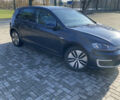 Синий Фольксваген e-Golf, объемом двигателя 0 л и пробегом 140 тыс. км за 10000 $, фото 13 на Automoto.ua