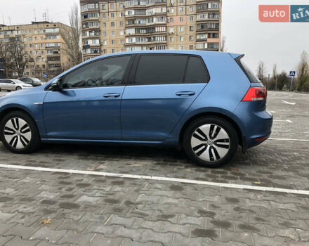 Синий Фольксваген e-Golf, объемом двигателя 0 л и пробегом 117 тыс. км за 10600 $, фото 7 на Automoto.ua