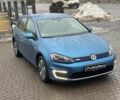 Синий Фольксваген e-Golf, объемом двигателя 0 л и пробегом 106 тыс. км за 11450 $, фото 2 на Automoto.ua