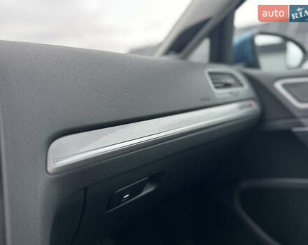 Синий Фольксваген e-Golf, объемом двигателя 0 л и пробегом 168 тыс. км за 7350 $, фото 66 на Automoto.ua