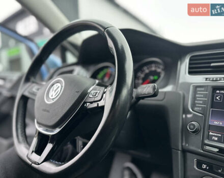 Синий Фольксваген e-Golf, объемом двигателя 0 л и пробегом 168 тыс. км за 7350 $, фото 65 на Automoto.ua