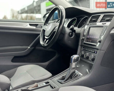 Синий Фольксваген e-Golf, объемом двигателя 0 л и пробегом 168 тыс. км за 7350 $, фото 106 на Automoto.ua