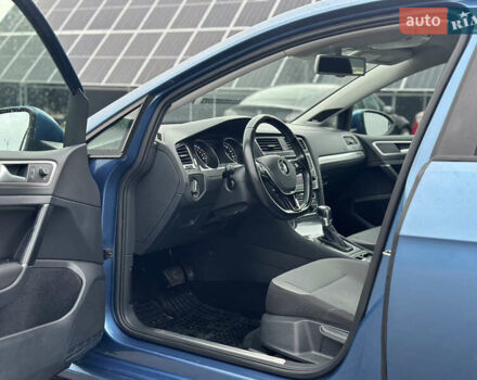 Синий Фольксваген e-Golf, объемом двигателя 0 л и пробегом 168 тыс. км за 7350 $, фото 71 на Automoto.ua