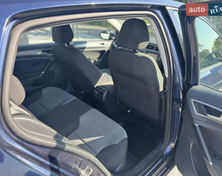 Синий Фольксваген e-Golf, объемом двигателя 0 л и пробегом 195 тыс. км за 7700 $, фото 25 на Automoto.ua