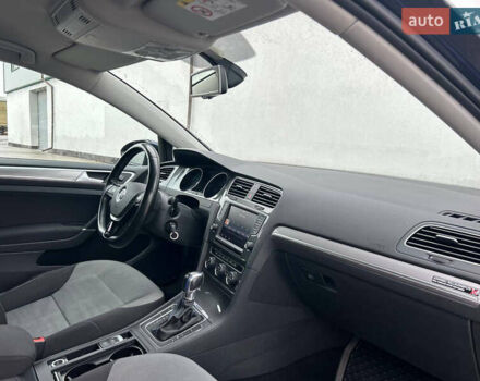 Синий Фольксваген e-Golf, объемом двигателя 0 л и пробегом 89 тыс. км за 8500 $, фото 13 на Automoto.ua