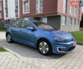 Синий Фольксваген e-Golf, объемом двигателя 0 л и пробегом 123 тыс. км за 8599 $, фото 1 на Automoto.ua