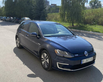 Синий Фольксваген e-Golf, объемом двигателя 0 л и пробегом 126 тыс. км за 10500 $, фото 2 на Automoto.ua
