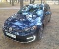 Синий Фольксваген e-Golf, объемом двигателя 0 л и пробегом 98 тыс. км за 9100 $, фото 23 на Automoto.ua