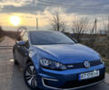 Синий Фольксваген e-Golf, объемом двигателя 0 л и пробегом 145 тыс. км за 9555 $, фото 1 на Automoto.ua