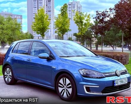 Синий Фольксваген e-Golf, объемом двигателя 0 л и пробегом 200 тыс. км за 9900 $, фото 1 на Automoto.ua