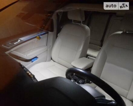 Синий Фольксваген e-Golf, объемом двигателя 0 л и пробегом 98 тыс. км за 9100 $, фото 3 на Automoto.ua