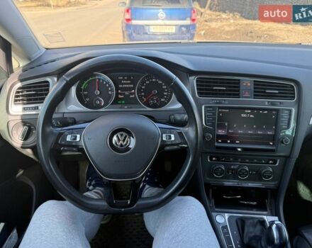 Синий Фольксваген e-Golf, объемом двигателя 0 л и пробегом 62 тыс. км за 9700 $, фото 3 на Automoto.ua