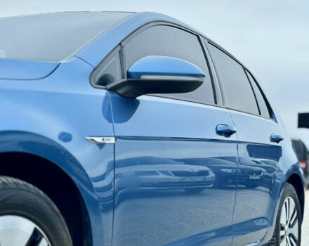Синий Фольксваген e-Golf, объемом двигателя 0 л и пробегом 71 тыс. км за 8200 $, фото 10 на Automoto.ua