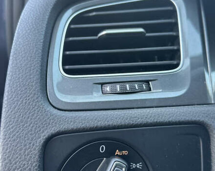 Синий Фольксваген e-Golf, объемом двигателя 0 л и пробегом 90 тыс. км за 9150 $, фото 24 на Automoto.ua