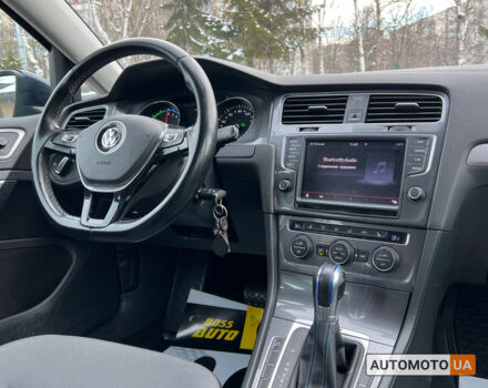 Синій Фольксваген e-Golf, об'ємом двигуна 24 л та пробігом 131 тис. км за 8900 $, фото 11 на Automoto.ua