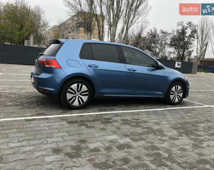 Синий Фольксваген e-Golf, объемом двигателя 0 л и пробегом 117 тыс. км за 10600 $, фото 11 на Automoto.ua