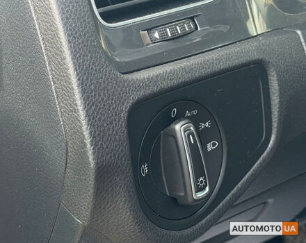 Синій Фольксваген e-Golf, об'ємом двигуна 24 л та пробігом 124 тис. км за 9500 $, фото 11 на Automoto.ua