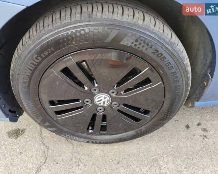 Синий Фольксваген e-Golf, объемом двигателя 0 л и пробегом 86 тыс. км за 10333 $, фото 28 на Automoto.ua