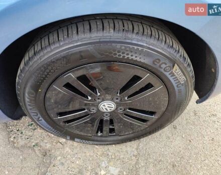 Синий Фольксваген e-Golf, объемом двигателя 0 л и пробегом 86 тыс. км за 10333 $, фото 29 на Automoto.ua