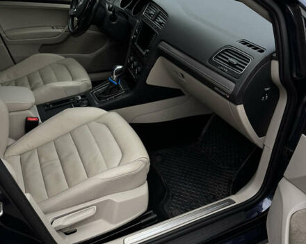 Синий Фольксваген e-Golf, объемом двигателя 0 л и пробегом 113 тыс. км за 8800 $, фото 15 на Automoto.ua