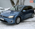 Синий Фольксваген e-Golf, объемом двигателя 0 л и пробегом 147 тыс. км за 9000 $, фото 2 на Automoto.ua