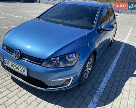 Синий Фольксваген e-Golf, объемом двигателя 0 л и пробегом 55 тыс. км за 14100 $, фото 9 на Automoto.ua