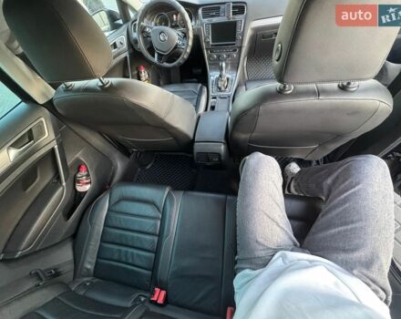 Синий Фольксваген e-Golf, объемом двигателя 0 л и пробегом 62 тыс. км за 10999 $, фото 16 на Automoto.ua