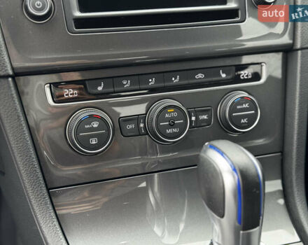 Синій Фольксваген e-Golf, об'ємом двигуна 0 л та пробігом 55 тис. км за 9300 $, фото 34 на Automoto.ua