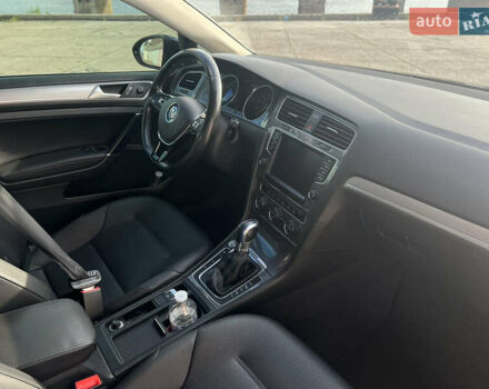 Синий Фольксваген e-Golf, объемом двигателя 0 л и пробегом 100 тыс. км за 8800 $, фото 19 на Automoto.ua