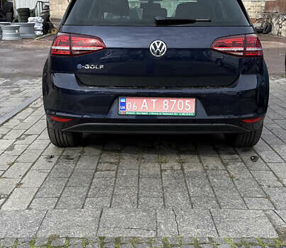 Синий Фольксваген e-Golf, объемом двигателя 0 л и пробегом 107 тыс. км за 9500 $, фото 6 на Automoto.ua