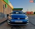 Синий Фольксваген e-Golf, объемом двигателя 0 л и пробегом 160 тыс. км за 8600 $, фото 2 на Automoto.ua