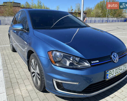 Синий Фольксваген e-Golf, объемом двигателя 0 л и пробегом 55 тыс. км за 14100 $, фото 12 на Automoto.ua
