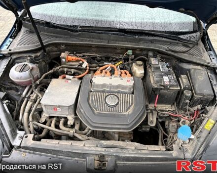 Синий Фольксваген e-Golf, объемом двигателя 0 л и пробегом 103 тыс. км за 7900 $, фото 2 на Automoto.ua