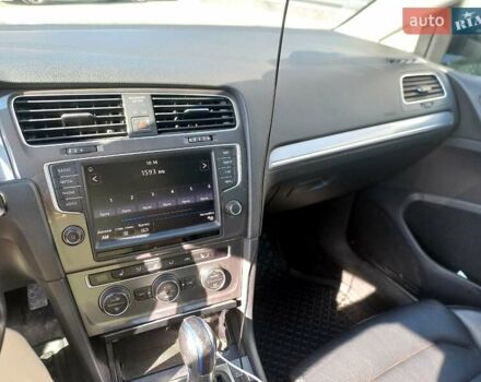 Синий Фольксваген e-Golf, объемом двигателя 0 л и пробегом 183 тыс. км за 10990 $, фото 5 на Automoto.ua