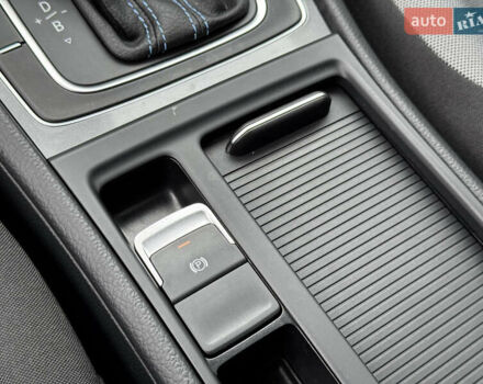 Синій Фольксваген e-Golf, об'ємом двигуна 0 л та пробігом 55 тис. км за 9300 $, фото 33 на Automoto.ua