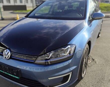 Синий Фольксваген e-Golf, объемом двигателя 0 л и пробегом 86 тыс. км за 10333 $, фото 6 на Automoto.ua