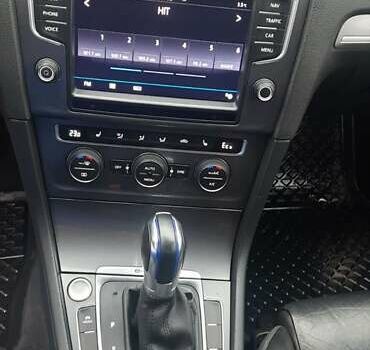 Синий Фольксваген e-Golf, объемом двигателя 0 л и пробегом 115 тыс. км за 10500 $, фото 10 на Automoto.ua