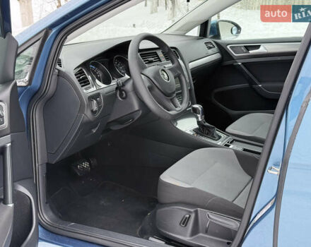 Синій Фольксваген e-Golf, об'ємом двигуна 0 л та пробігом 151 тис. км за 7900 $, фото 10 на Automoto.ua