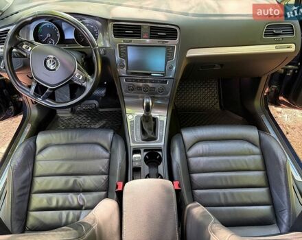 Синий Фольксваген e-Golf, объемом двигателя 0 л и пробегом 175 тыс. км за 8300 $, фото 21 на Automoto.ua