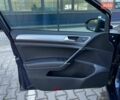 Синий Фольксваген e-Golf, объемом двигателя 0 л и пробегом 87 тыс. км за 8799 $, фото 46 на Automoto.ua
