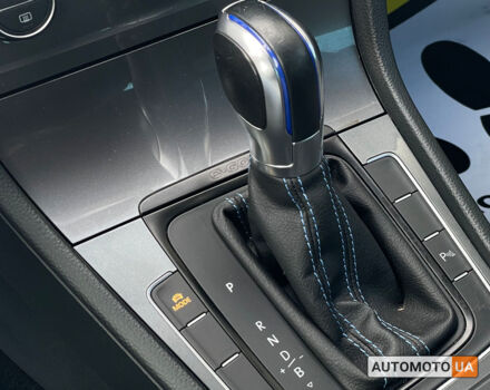 Синій Фольксваген e-Golf, об'ємом двигуна 24 л та пробігом 124 тис. км за 9500 $, фото 15 на Automoto.ua