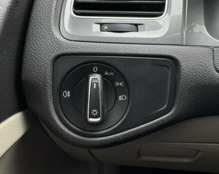 Синий Фольксваген e-Golf, объемом двигателя 0 л и пробегом 113 тыс. км за 8800 $, фото 26 на Automoto.ua