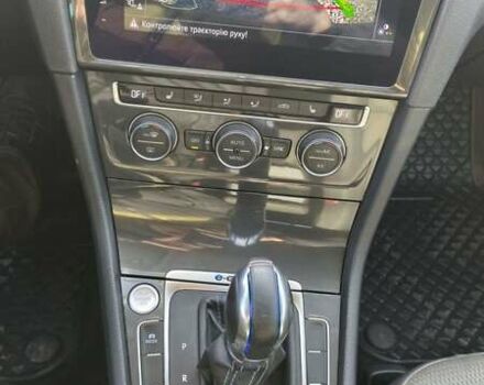 Синий Фольксваген e-Golf, объемом двигателя 0 л и пробегом 176 тыс. км за 10900 $, фото 6 на Automoto.ua