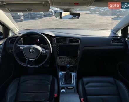 Синий Фольксваген e-Golf, объемом двигателя 0 л и пробегом 134 тыс. км за 13500 $, фото 24 на Automoto.ua