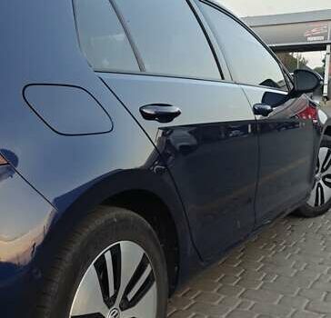 Синий Фольксваген e-Golf, объемом двигателя 0 л и пробегом 150 тыс. км за 13500 $, фото 16 на Automoto.ua