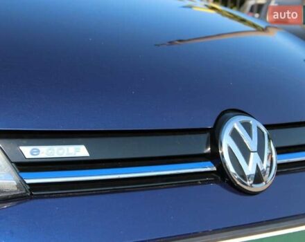 Синий Фольксваген e-Golf, объемом двигателя 0 л и пробегом 152 тыс. км за 11999 $, фото 6 на Automoto.ua