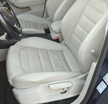 Синий Фольксваген e-Golf, объемом двигателя 0 л и пробегом 150 тыс. км за 13500 $, фото 10 на Automoto.ua