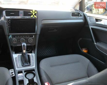 Синий Фольксваген e-Golf, объемом двигателя 0 л и пробегом 152 тыс. км за 11999 $, фото 11 на Automoto.ua