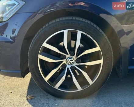 Синий Фольксваген e-Golf, объемом двигателя 0 л и пробегом 134 тыс. км за 13500 $, фото 12 на Automoto.ua