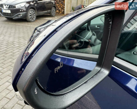 Синий Фольксваген e-Golf, объемом двигателя 0 л и пробегом 100 тыс. км за 14500 $, фото 14 на Automoto.ua